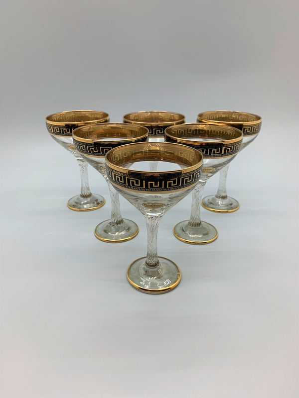 Exclusive meander champagne glasses